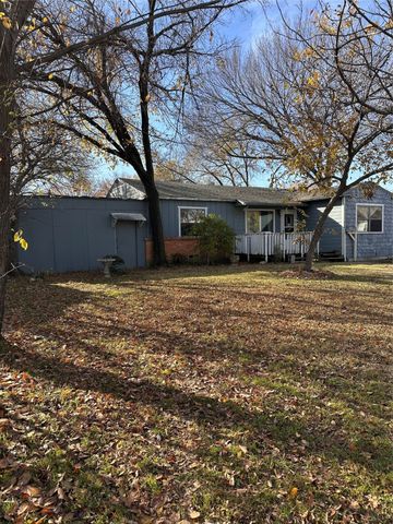 426 Goodyear Street, Irving, TX 75062