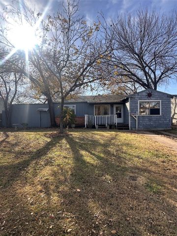 426 Goodyear Street, Irving, TX 75062