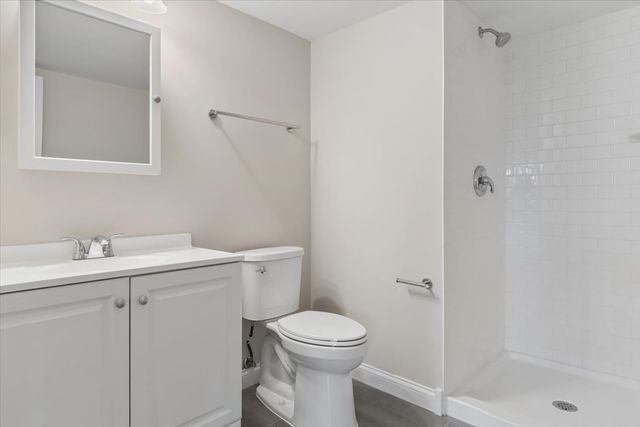 9 Red Bud Court, Bolingbrook, IL 60490