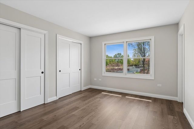 9 Red Bud Court, Bolingbrook, IL 60490