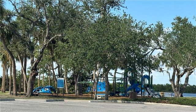 27193 Voyageur DR, Punta Gorda, FL 33983