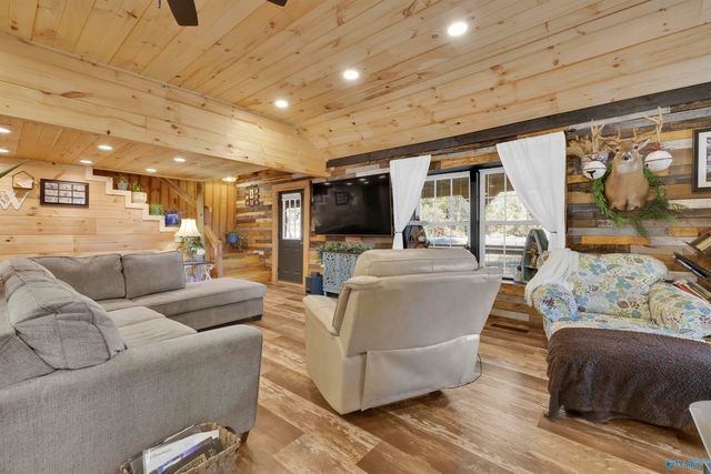 330 La Rue Finis, Leesburg, AL 35983