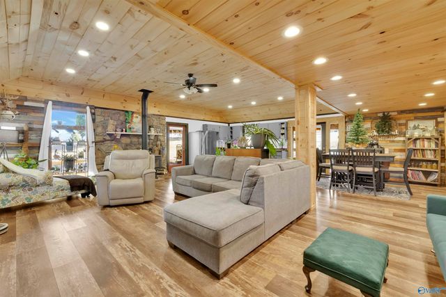 330 La Rue Finis, Leesburg, AL 35983