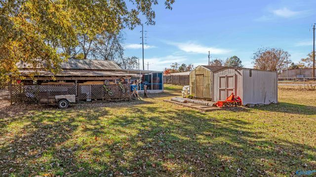 330 La Rue Finis, Leesburg, AL 35983