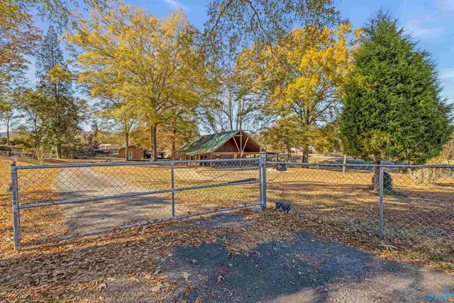 330 La Rue Finis, Leesburg, AL 35983