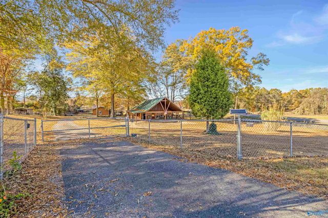 330 La Rue Finis, Leesburg, AL 35983