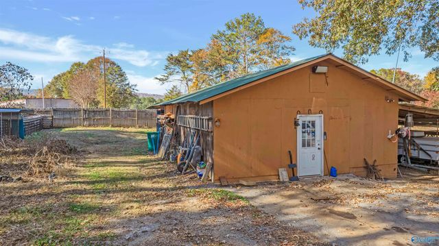 330 La Rue Finis, Leesburg, AL 35983