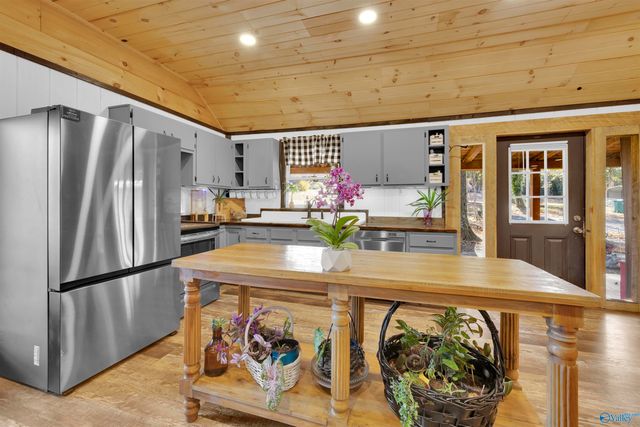 330 La Rue Finis, Leesburg, AL 35983