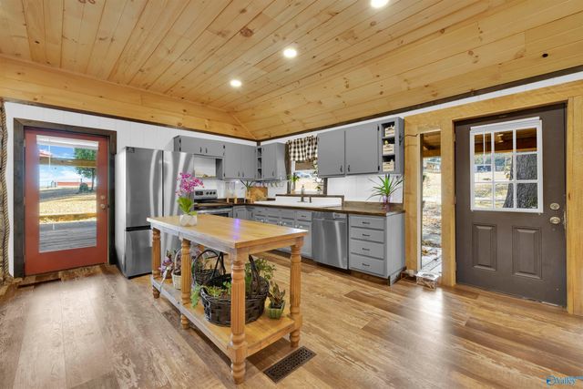 330 La Rue Finis, Leesburg, AL 35983