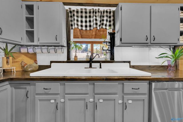 330 La Rue Finis, Leesburg, AL 35983