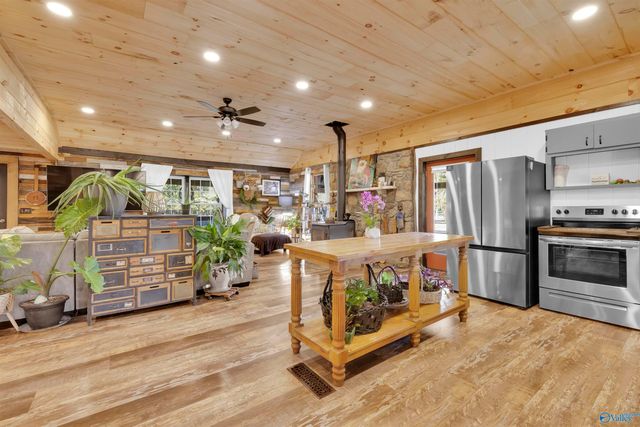 330 La Rue Finis, Leesburg, AL 35983