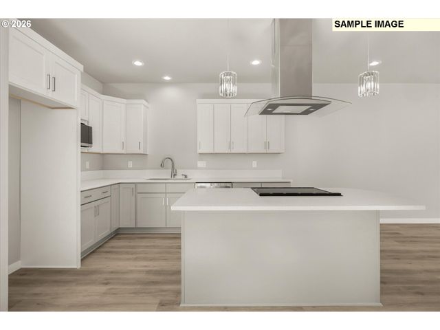 2421 Nw 1ST Dr, Gresham, OR 97030