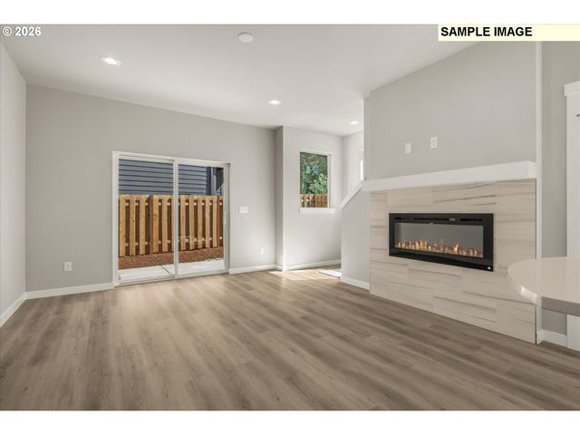 2421 Nw 1ST Dr, Gresham, OR 97030