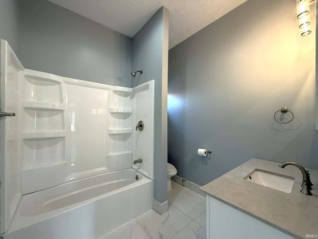 512 N Race Street, Monon, IN 47959