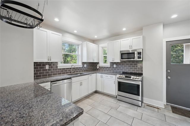 2904 Perrysville Ave, Observatory Hill, PA 15214