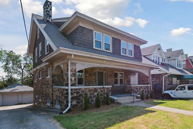 2904 Perrysville Ave, Observatory Hill, PA 15214