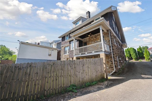 2904 Perrysville Ave, Observatory Hill, PA 15214