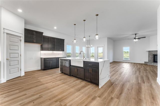 8851 Anise Drive, Centerton, AR 72719