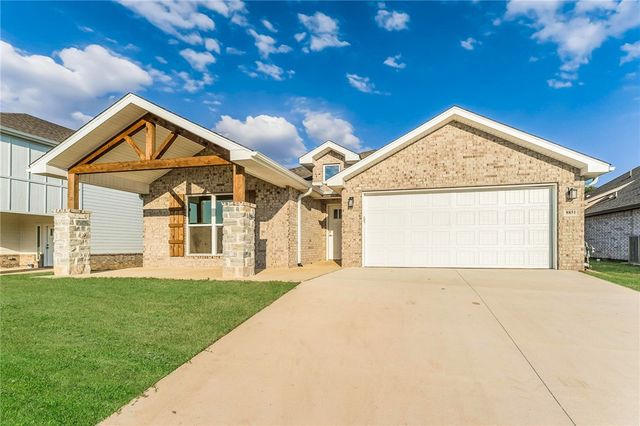 8851 Anise Drive, Centerton, AR 72719