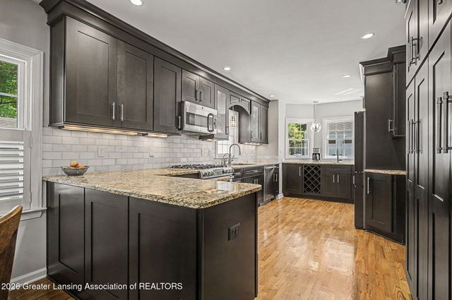 1025 Wildwood Drive, East Lansing, MI 48823