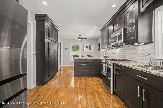 1025 Wildwood Drive, East Lansing, MI 48823