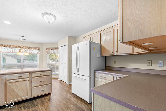 2815 Singletree Drive, Indianapolis, IN 46234