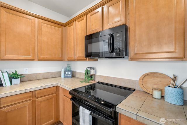 3916 61st Avenue E, Fife, WA 98424