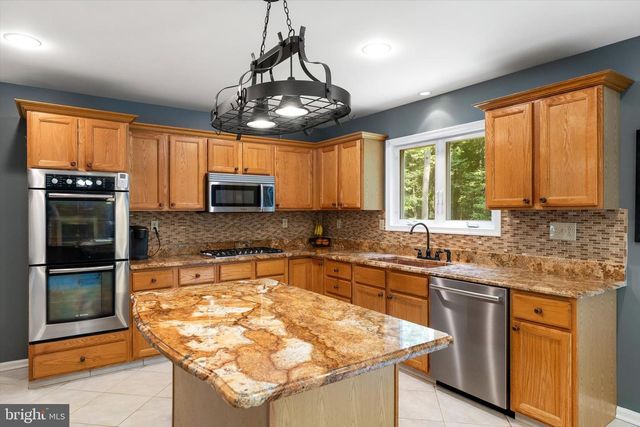 36 ARNOLD LN, Robbinsville, NJ 08691