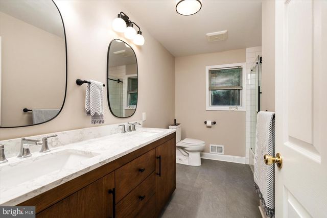 36 ARNOLD LN, Robbinsville, NJ 08691