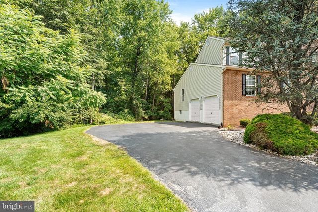 36 ARNOLD LN, Robbinsville, NJ 08691