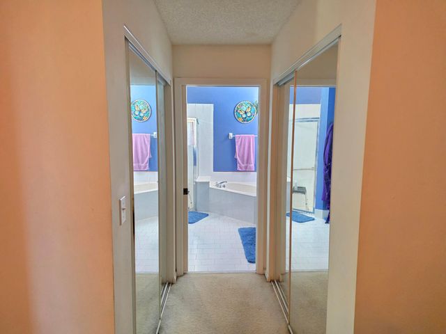 286 Saratoga Boulevard E, Royal Palm Beach, FL 33411