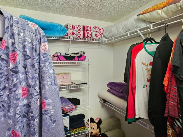 286 Saratoga Boulevard E, Royal Palm Beach, FL 33411