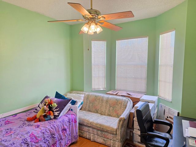 286 Saratoga Boulevard E, Royal Palm Beach, FL 33411