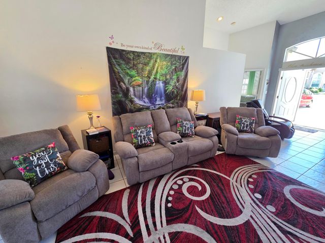 286 Saratoga Boulevard E, Royal Palm Beach, FL 33411