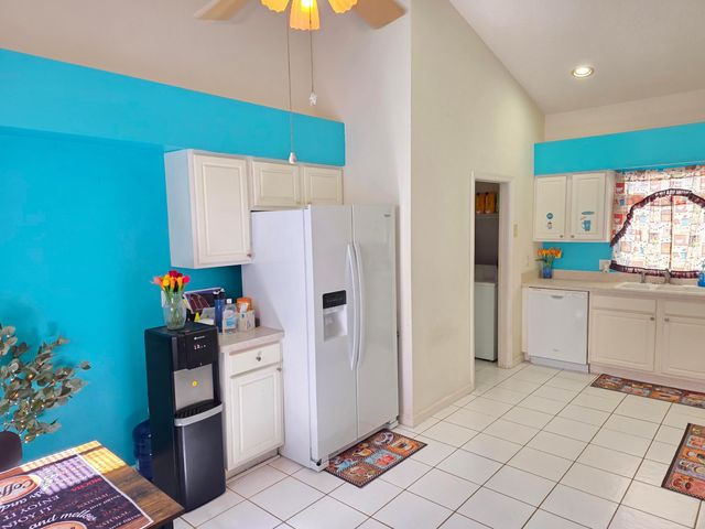 286 Saratoga Boulevard E, Royal Palm Beach, FL 33411