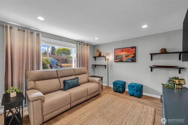 711 6th Street SE, Auburn, WA 98002