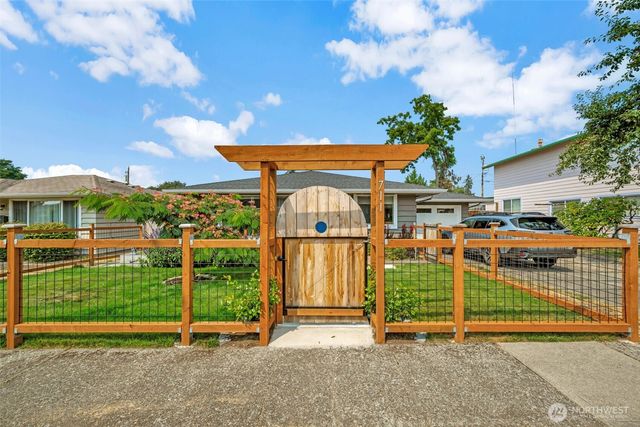 711 6th Street SE, Auburn, WA 98002