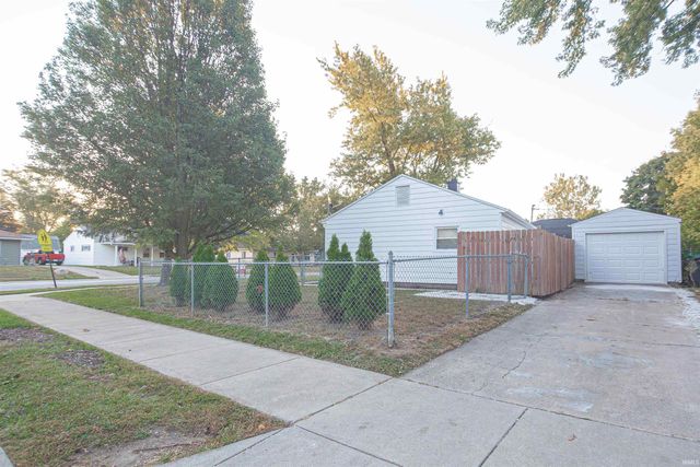 2800 Meadow Drive, Lafayette, IN 47909