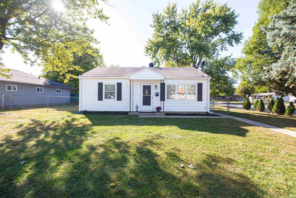 2800 Meadow Drive, Lafayette, IN 47909
