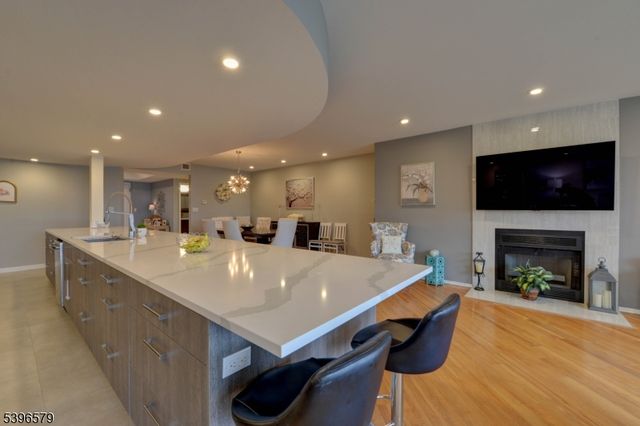 1360 Hamburg Tpke 104, Wayne Twp., NJ 07470