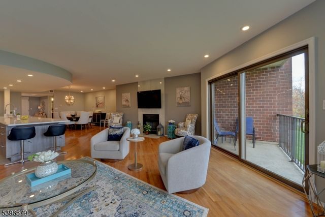 1360 Hamburg Tpke 104, Wayne Twp., NJ 07470