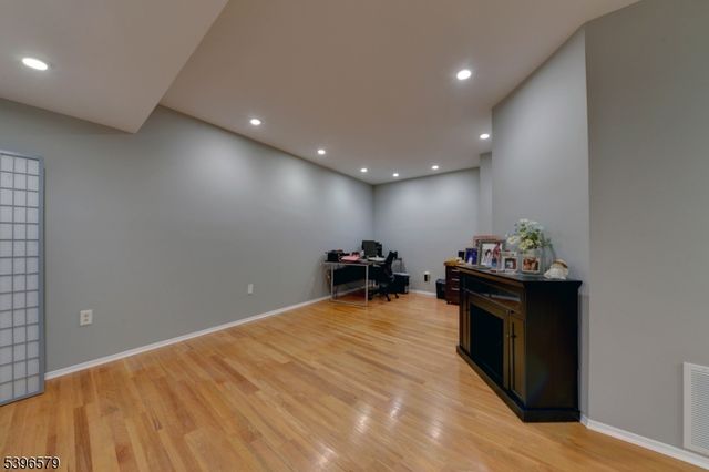 1360 Hamburg Tpke 104, Wayne Twp., NJ 07470