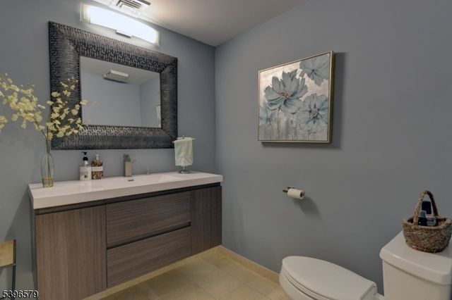 1360 Hamburg Tpke 104, Wayne Twp., NJ 07470