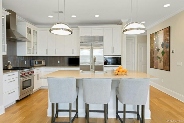 18 Rivers Edge Drive 305, Tarrytown, NY 10591