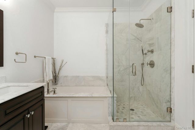 18 Rivers Edge Drive 305, Tarrytown, NY 10591