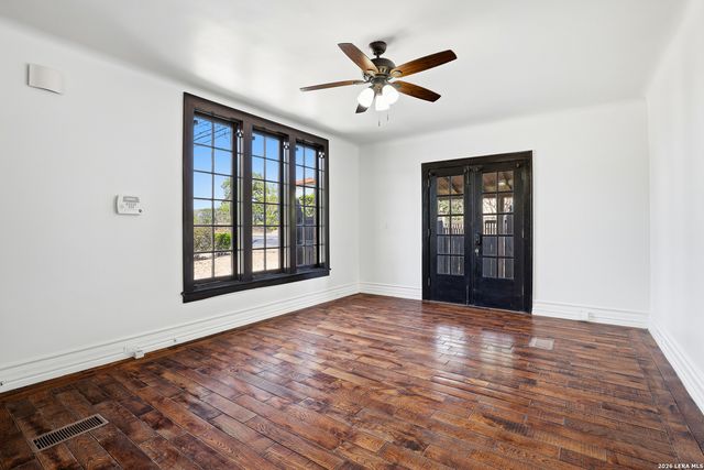 162 Davis Ct Unit A, San Antonio, TX 78209