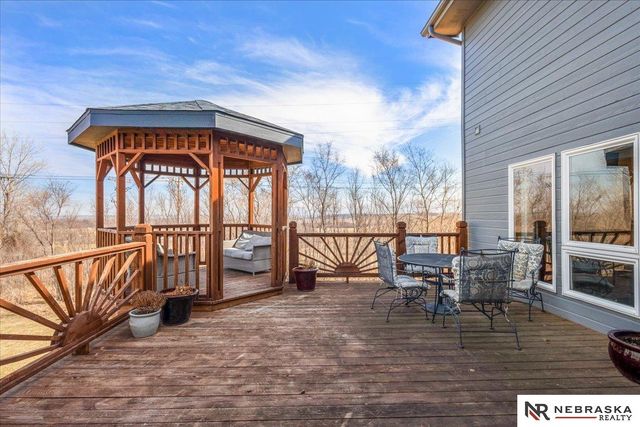 3224 Fairway Drive, Plattsmouth, NE 68048