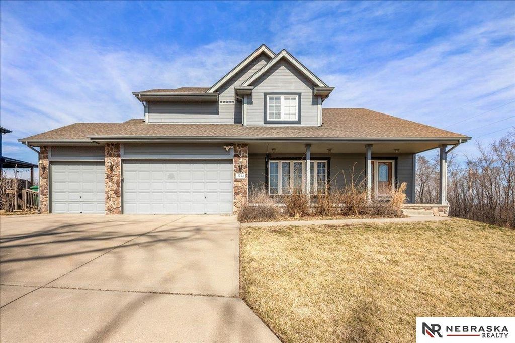 3224 Fairway Drive, Plattsmouth, NE 68048
