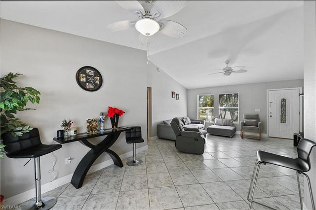 1721 SE 21st TER, Cape Coral, FL 33990