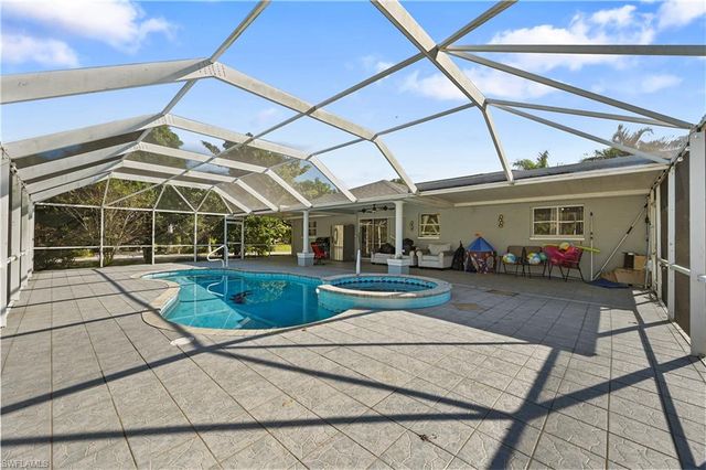 1721 SE 21st TER, Cape Coral, FL 33990